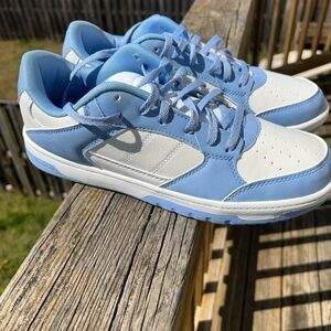 Women’s Blue and White AND1 Low Top Basketball Sneakers Size 10🔥🔥
